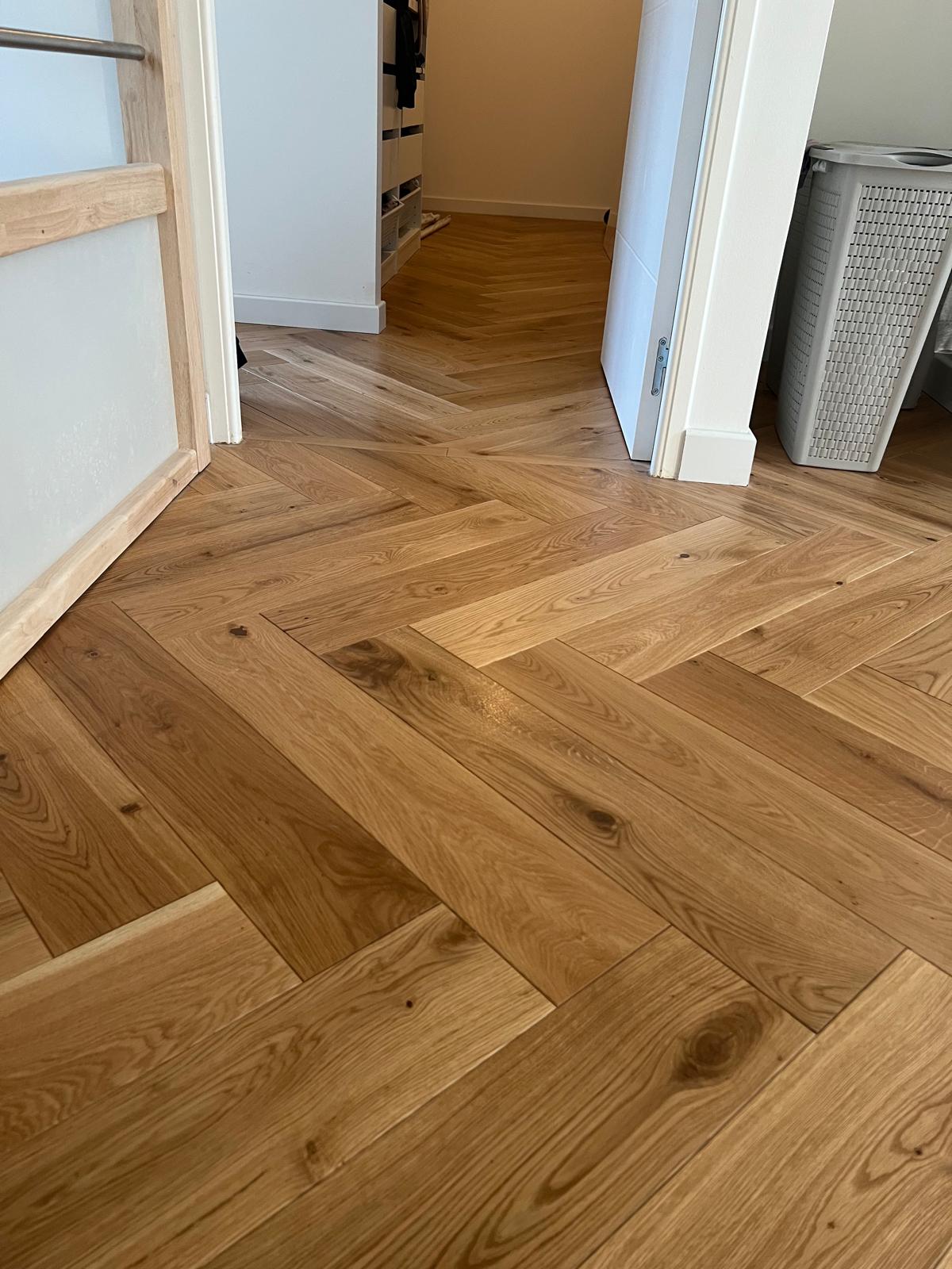 parquet massif baton rompu rustique