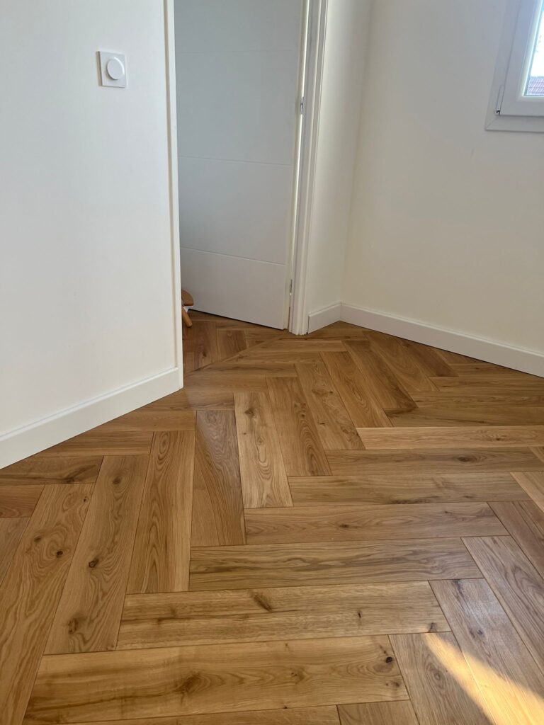 poseur de parquet massif